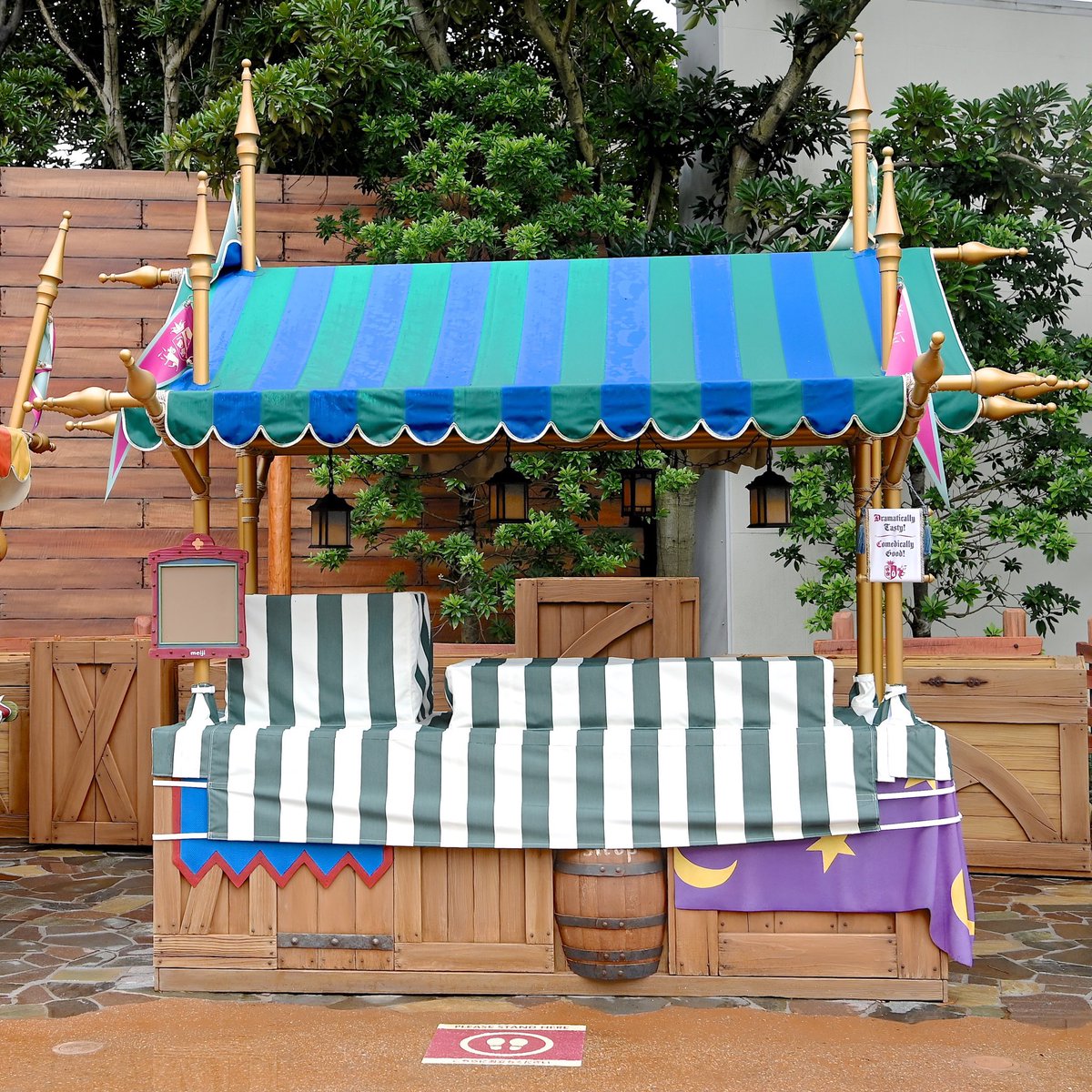 Mezzomikiのディズニーブログ 東京ディズニーランド ニューファンタジーランド アイスクリーム屋さん T Co 6teyananls