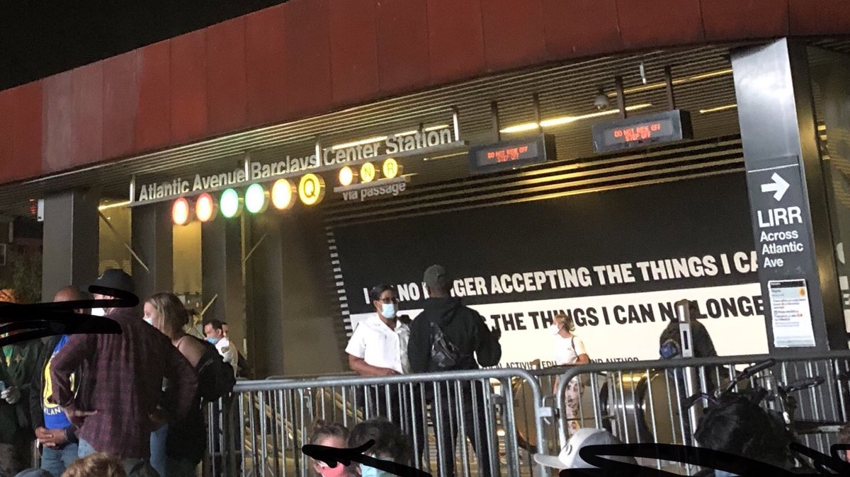 well they’ve got an MLK quote on the Barclays screen, an Uber billboard about not tolerating racism, an Angela Davis quote painted on the subway station entrance, and plenty of cops ready to pounce on protesters 🙃🙃🙃