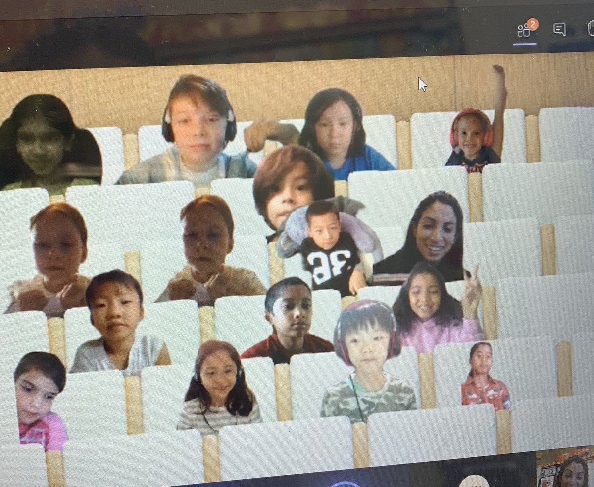 MsDespins's tweet image. 3M using the #togethermode on @MicrosoftTeams today! @GEVSchool @gecdsbpro @PrincipalONeil