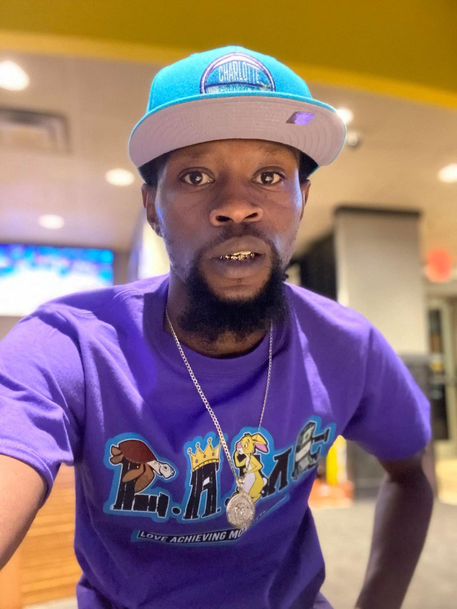 LAMEIAM1's tweet photo. Brand Yourself #LAME LOVE ACHIEVING MONEY EVERYDAY 💰 https://t.co/eaYClbDSds https://t.co/Mu7UWjTlOC
