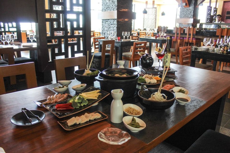 GenerationsRsrt's tweet image. Let us delight your palate at Jade Pan Asian Cuisine. From noodles to rolls, nigiri, and sake! #GenerationsTogether