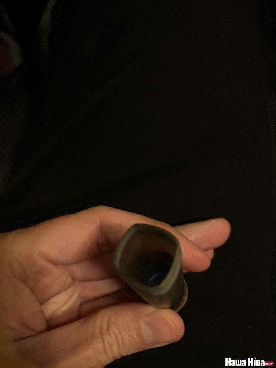 A subscriber to  @nashaniva claims he found these used shells on the street on Pushkinskaya.There were reports of shots being fired, but there's no way of verifying these photos. #Minsk