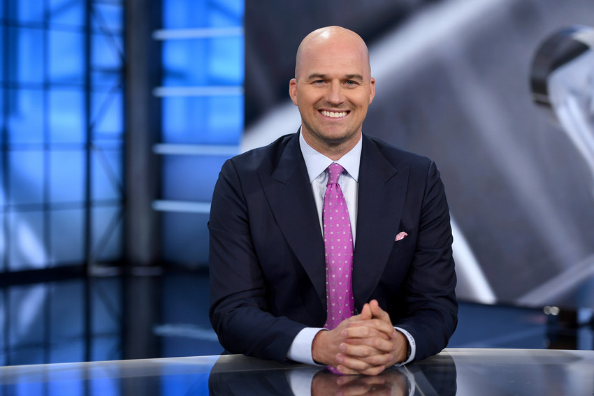 TaxJar's tweet photo. We're so excited to welcome @Hasselbeck as our keynote speaker to JarFest 12 Rooted in Remote: Virtual Edition! Looking forward to his thoughts on leadership and team. #JarFest12 #RootedinRemote #LifeAtTaxJar #virtualconference https://t.co/XTavJb2hiT