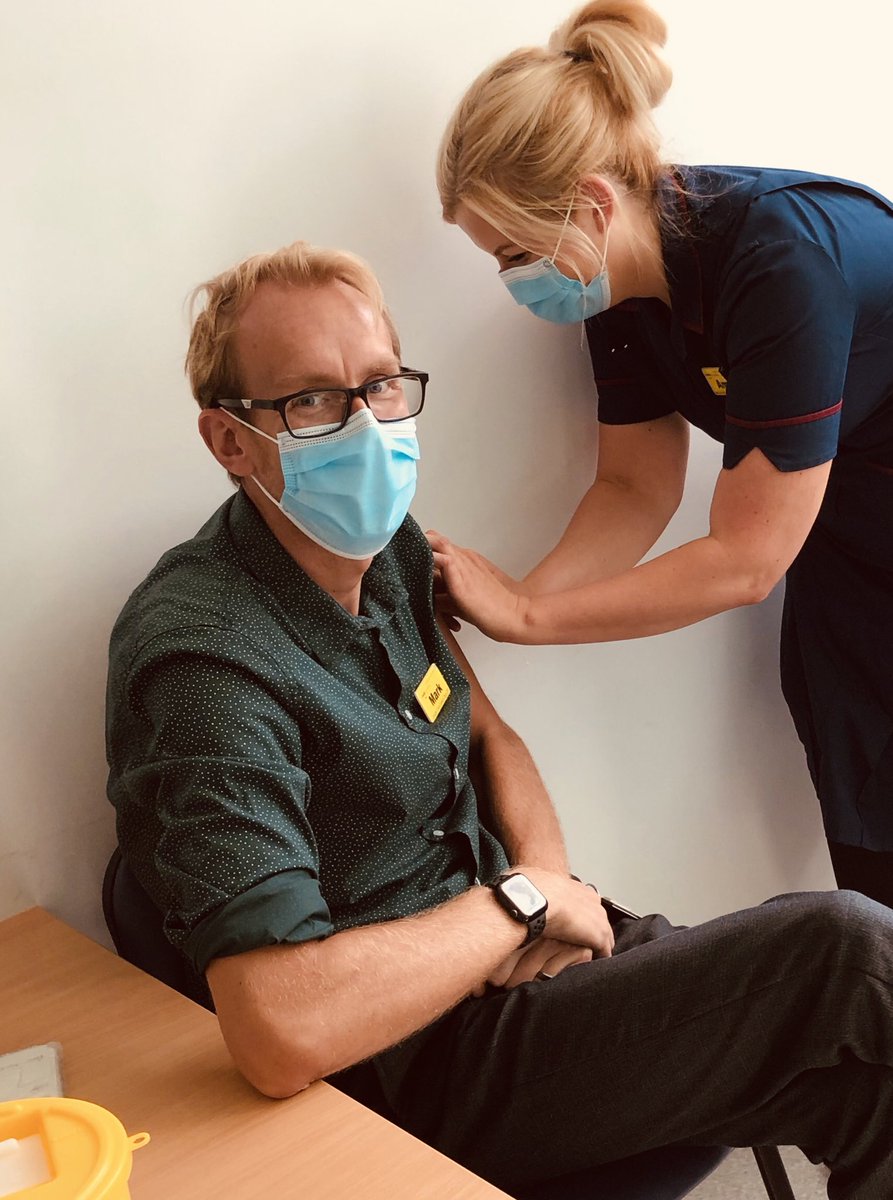 Myself and @drmarkgarvey @uhbipc are ready to #ProtectUHB by having our flu jab. 
It’s more important than ever to have your vaccine. We’ve seen the impact a virus has on a population without a vaccine.
So let’s do all we can to #preventinfection and #GetYourJabBab