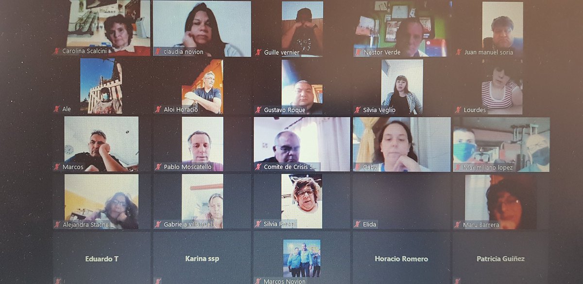 #AHORA <a href="/vascozubieta/">Zubieta Miguel Angel</a> reunión con Delegados #Paritaria10430 se solicitó aumento salarial al básico para conformar salarios decentes, que la Bonificación otorgada al #EquipoDeSalud, sea extendida a Sede Central, Minoridad y Adicciones, apertura Paritaria Sectorial