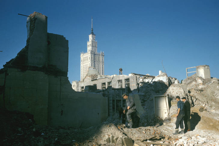 LostfoundE's tweet photo. Here's #Warsaw by Harrison Forman in 1960 #warszawa https://t.co/46zqY7tPtN