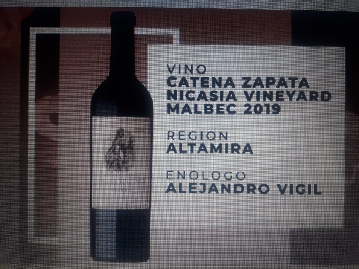 alitovigi's tweet photo. Los vinazos tintos de ayer @PremiumTasting #SentidoDeLugar https://t.co/rA1N6F3Aly