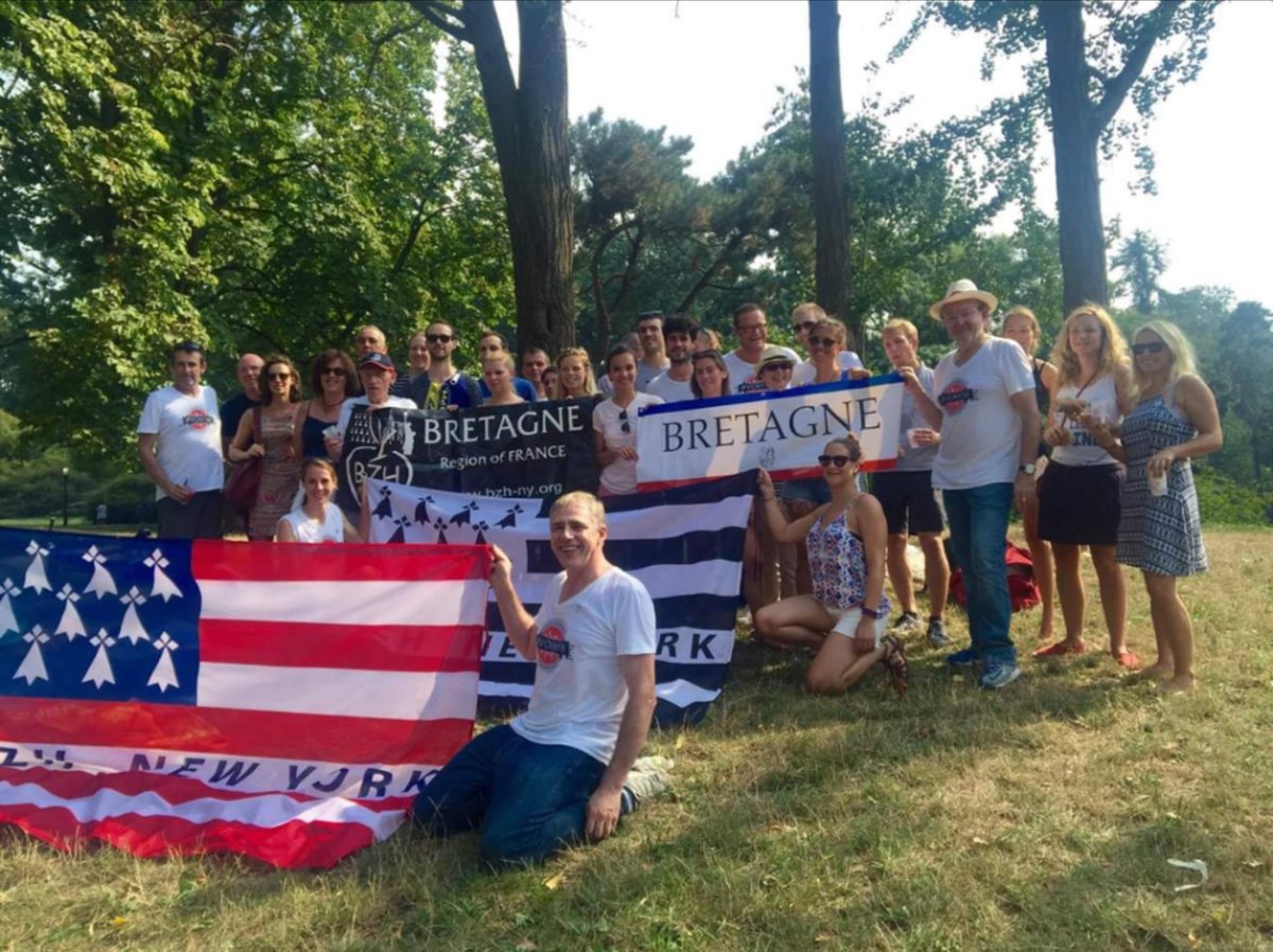 See you this Sunday at our annual "Garden Pâté" in Central Park. 
Time:12pm-5pm
Place: Heckscher Picnic Area, enter @ 59th St &amp; 7th Ave/West Drive
Lots of Pâté Hénaff from <a href="/JeanHenaffSA/">Groupe Jean Hénaff</a> &amp; goodies from our favorite small French businesses. Register here: bzh-ny.org/events/pate-he…