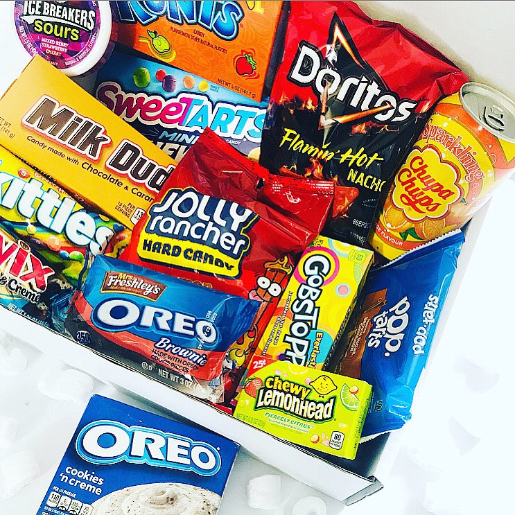 IvenAlger's tweet photo. Let’s face it, things are hard. But if you ever need to get these snacks and drinks in, then use code XCLUSIVE10 to get 10% off all orders at checkout 🛒.
💰@Klarna : #BuyNowPayLater
💰#laybuy : #BuyNowPayLater

https://t.co/4s632CJRyn
#lockdown #SmallBusiness #foodie https://t.co/18OSTPbaRM