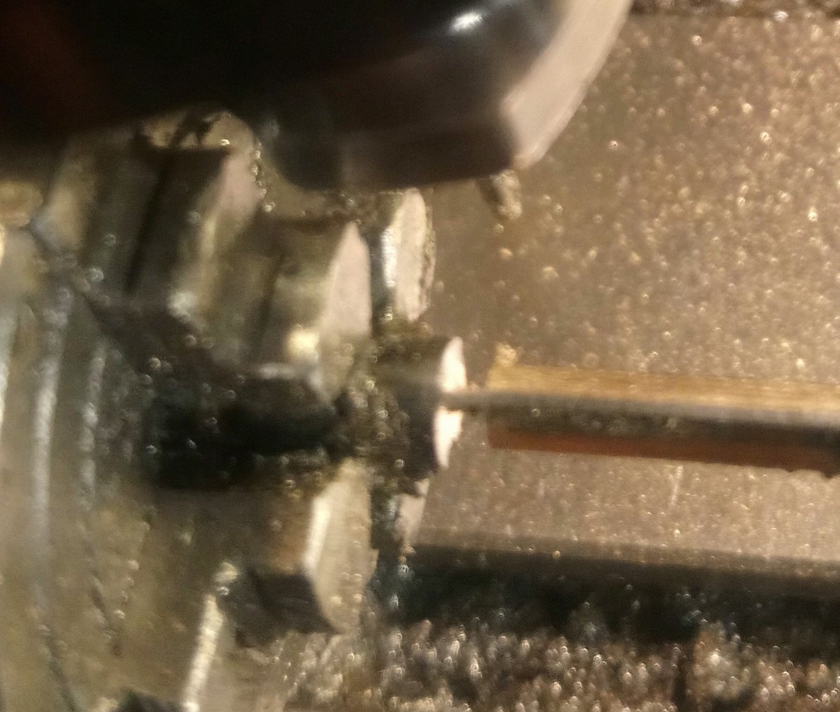 Matt_Smith_Hux's tweet image. Been playing with jigs and things. To be honest, I just want done with these fuck1ng things. But until I can stop making them, this is a cool way to waste some brass.

#locksmithing #silverbullet
#locktoolMaking