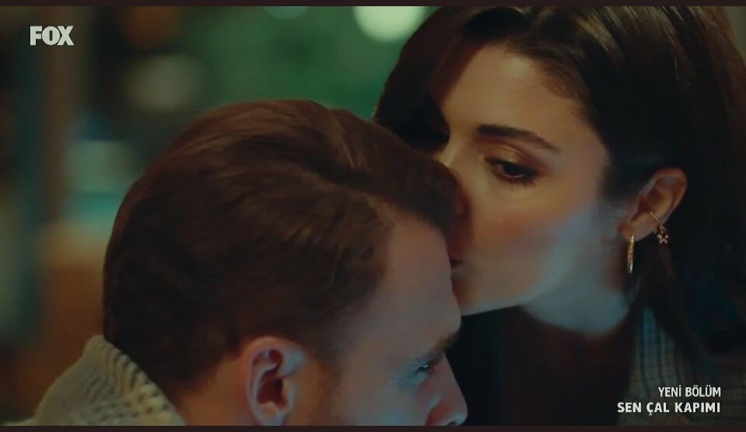 ibosDalaz's tweet photo. Oyun sözleşme bitti artık gerçekleri konuşalım 😍🥰🌹 
#gitmeeda  #SenÇalKapımı https://t.co/X2AEV5TZp6