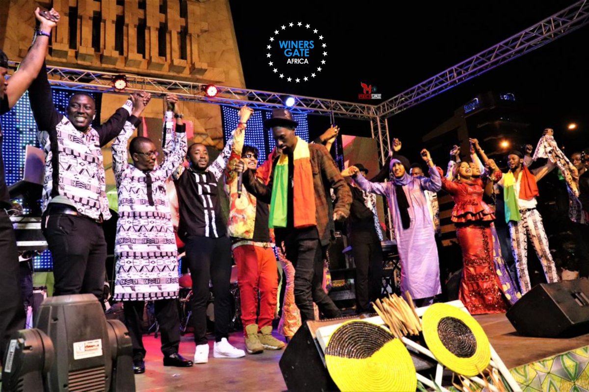 WinerGateAfrica's tweet photo. #WinersEvent

Quelques images du concert (Mon Mali) 22 septembre au place l'indépendance de #Bamako

Le concert c'est bien passé 100%reussit ✊🏿🇲🇱

Vive le Mali et vive a l'arme Malien.

📸 @HPicture3 
✍@WinersGate Africa

Sponsor : ( Giz Donko Ni Maya )

1/8👇 https://t.co/cKp6NA64VM