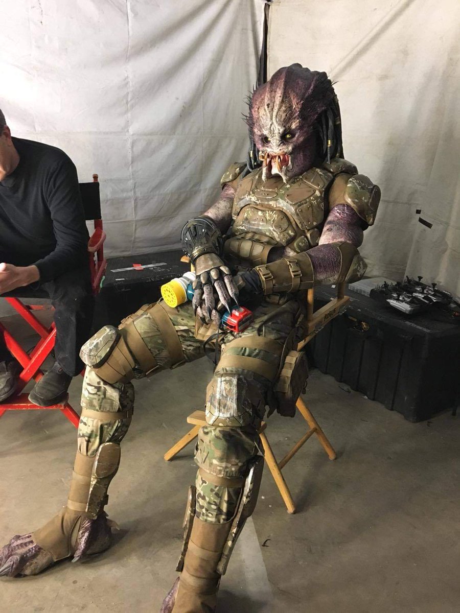 alastairneil29's tweet photo. Here are some unseen fotos sent to me from @theBAPrince of him in his Emmisary Predator suit in Predator 2018 to share with the fans, he looks awesome,  wish we could have seen this version  of the movie  #yautja #emmisarypredator #predator2018 #Releasetheemmisarypredatorcut https://t.co/z7Xrltt3k0