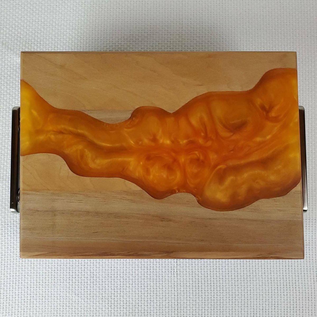 Oniixed's tweet image. Lava Keeper,
Made with epoxy inlay and  locally sourced maple.
@defiantarts.co
@totalboat
#woodshop #woodworking #woodworker #woodart #woodworkingshop #cabinetmaker #woodcraft #craftsman #epoxyart #resinart #epoxy #resin  #mainewoodworker #mainelife #mainely #madeinmaine