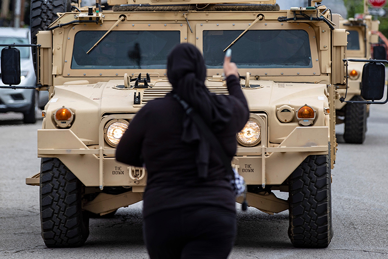 Members of the Kentucky National Guard and Kentucky State Police have been activated to work in Louisville, the governor says. Follow live updates: https://t.co/t15MTMNSG2 https://t.co/EhmyJqD2YE