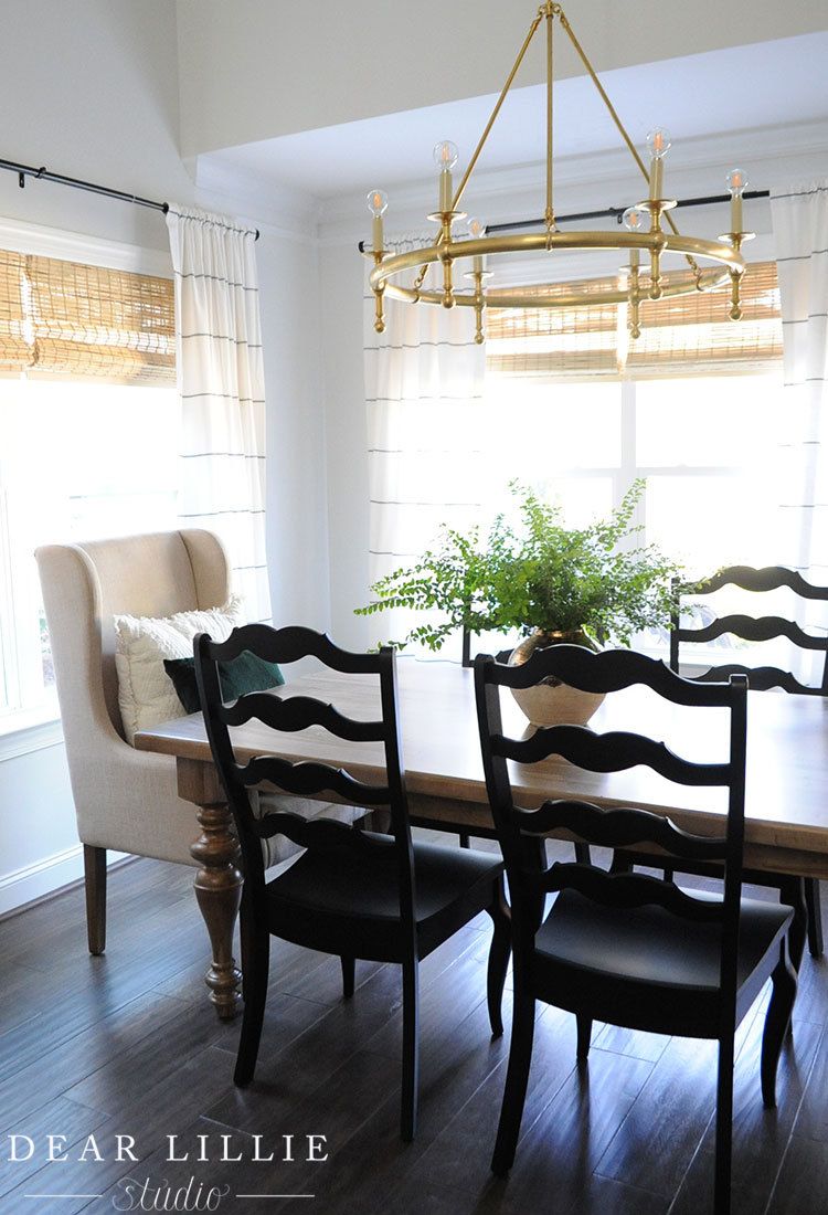 Dining room goals ☑. Enjoy 30% now through October 4 on custom pieces like this Bench*Made Maple Georgian Dining Table and Bench*Made side chairs! 📸: <a href="/dearlillie/">Dear Lillie</a> Shop the Sale: buff.ly/2Jk63P2