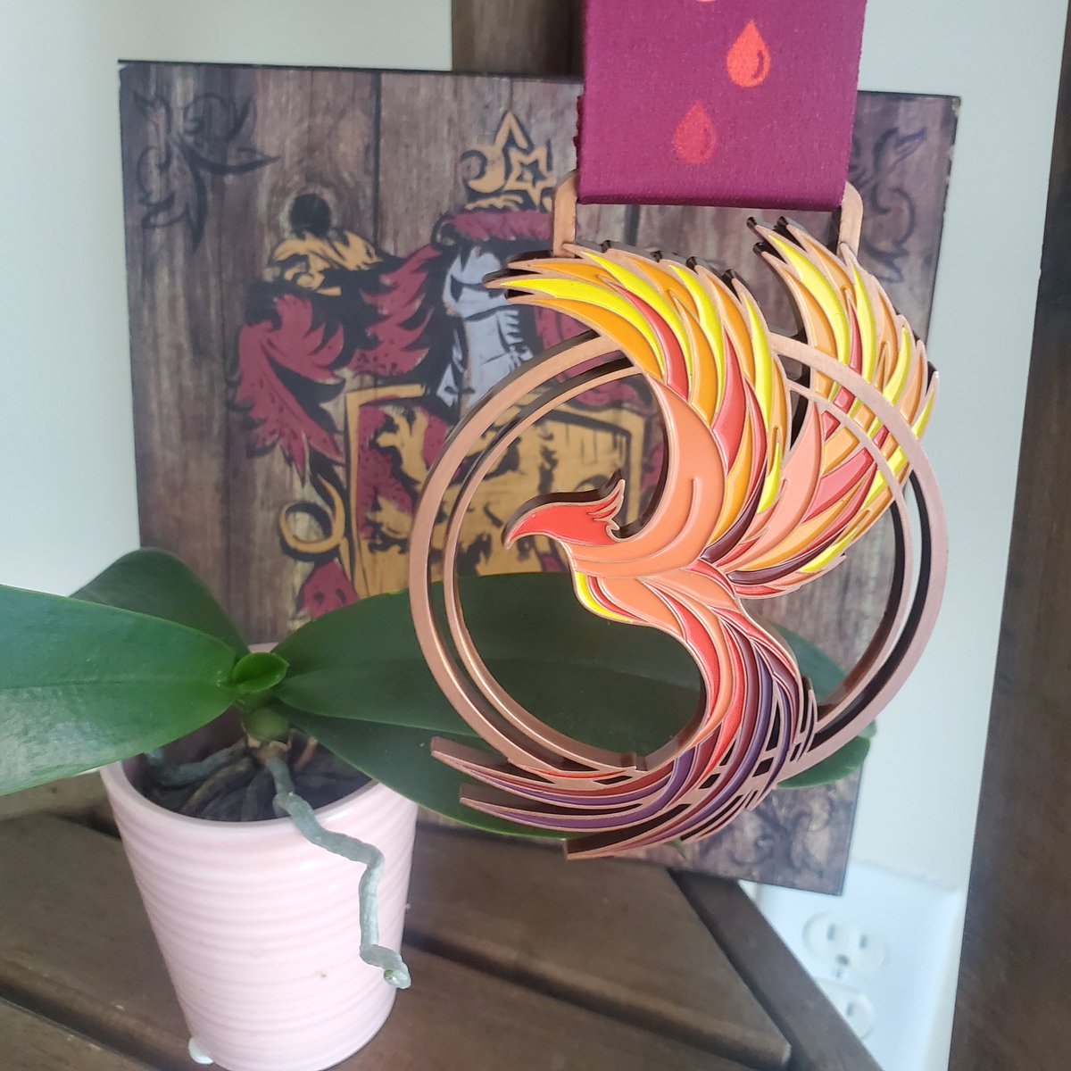 cassieahgase's tweet photo. Some bad work-related news kinda killed my buzz but in GOOD news, I never thought I'd actually do a 5k so!
Leave it to wizardy things to motivate me π
#wizardrunvirtual https://t.co/bhiOVDREeX