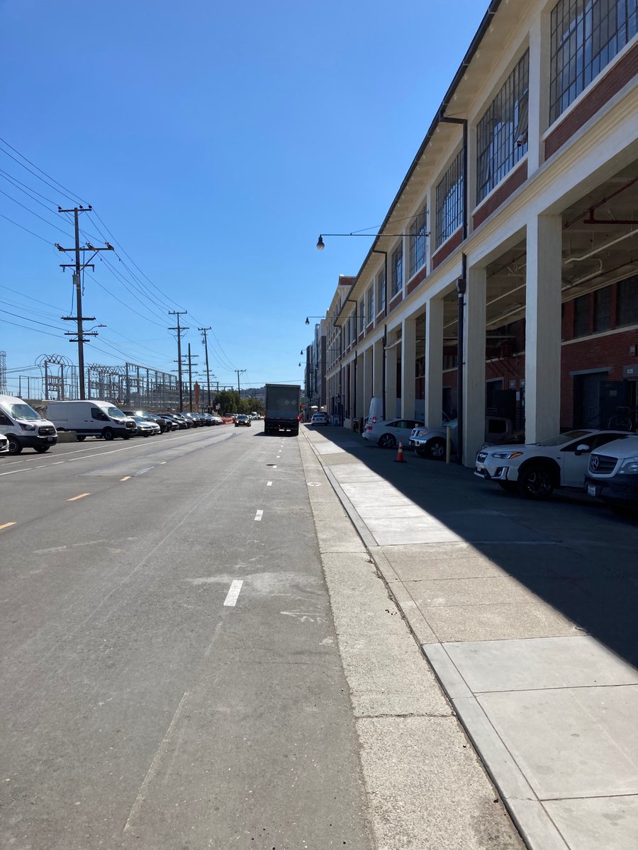 From there, heading south to D10 ( @shamannwalton’s district) the main bike route is literally a parking lots / loading zone. The painted lanes disappear often and there’s zero protection.