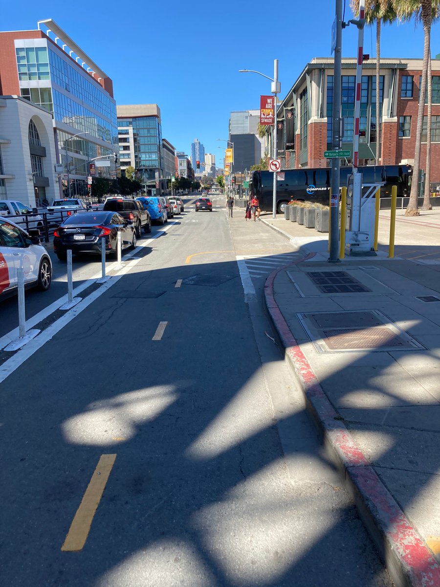 If you take TF Blvd north toward SoMa, there’s a much beloved new protected bikelane on the bridge. But it dumps anyone heading into soma into a lane of car traffic. Easily could have a curbside lane through to Townsend, the closest major bike route. Why doesn’t it??