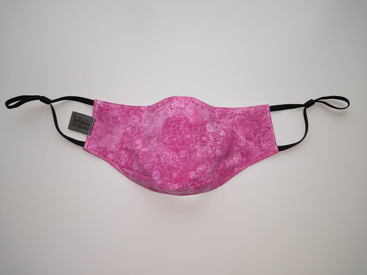 MugHuggerMasks's tweet photo. Making a few of these today seemed like the right thing to do. Reverse side is, of course, pink. #RGBRevolution https://t.co/YU428hUkJR