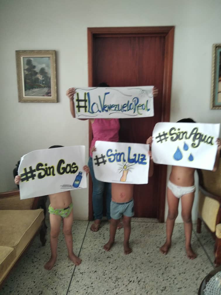 LenchoM's tweet photo. #LaVenezuelaReal Nuestros hijos, son las principales víctimas de este desastre de gobierno #FueraMaduro https://t.co/Lgs0auGUaR