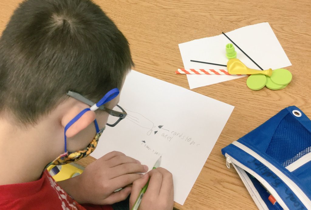 PamHall2inspire's tweet image. 2nd &amp;amp; 3rd grade engineers learn about simple machines, kinetic energy, careers in mechanical engineering, &amp;amp; problem solving. Balloon cars for the win. (They improved design when it didn't travel at least 6'. )😀
#STEMed #engineeringeducation