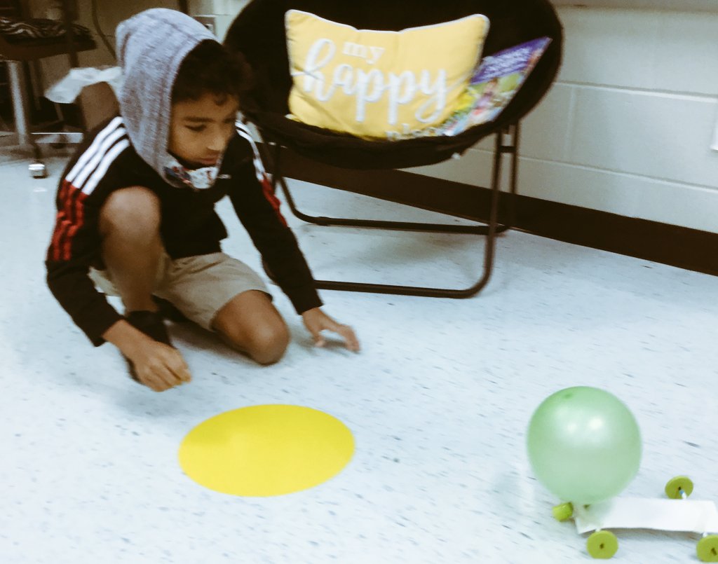 PamHall2inspire's tweet image. 2nd &amp;amp; 3rd grade engineers learn about simple machines, kinetic energy, careers in mechanical engineering, &amp;amp; problem solving. Balloon cars for the win. (They improved design when it didn't travel at least 6'. )😀
#STEMed #engineeringeducation