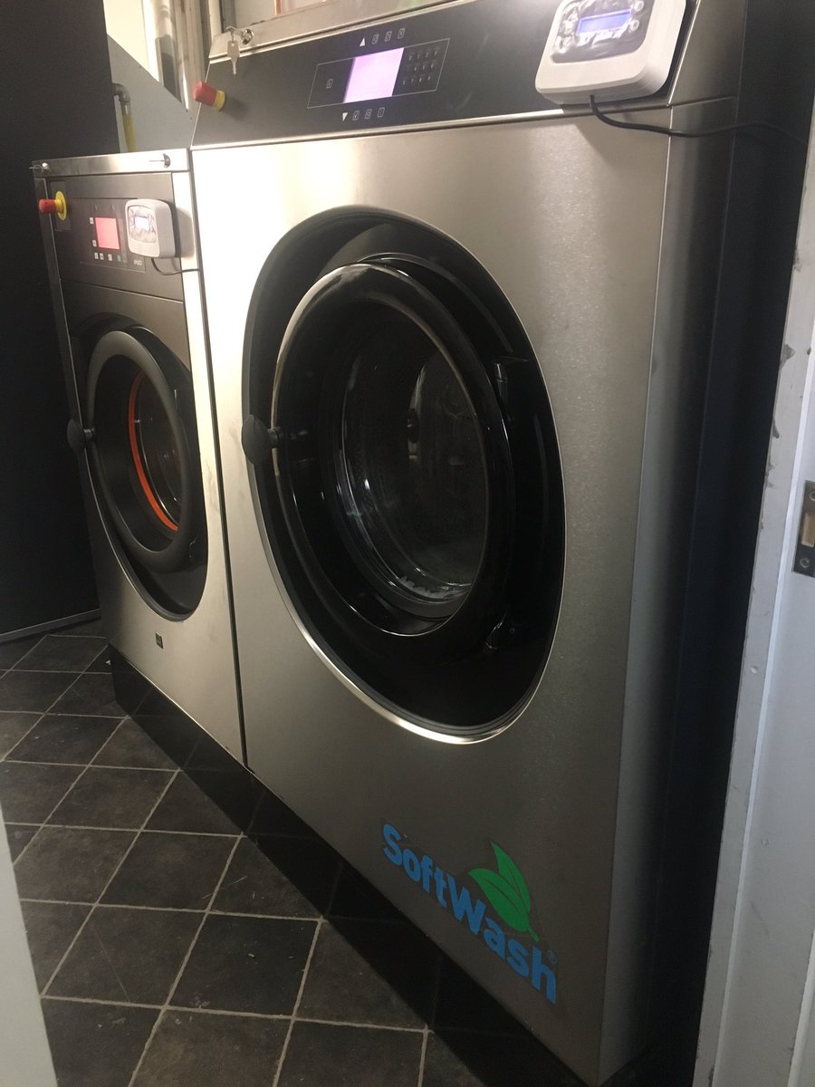 The newly opened Crisp Cleaners Dublin, fitted with our new Ipso Softwash Laundy System.    #Ipsolaundryequipment 
#hotels #Laundry #hospitality