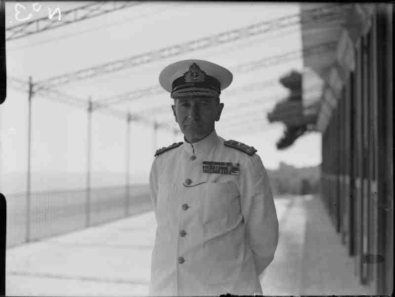 On this day 1940 a  @RoyalNavy,  @Australian_Navy & Free French force under V/Adm Sir John Cunningham, aboard the battleship HMS Barham, with the battleship HMS Resolution & aircraft carrier HMS Ark Royal approached Dakar, Vichy controlled French West Africa  #WW2