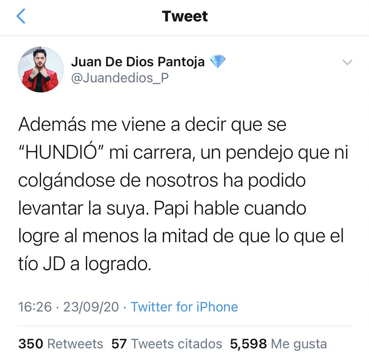 ZYTJavier's tweet photo. ¿Éste es el tipo de personas qué tienen firmado con ustedes, @UMusicMexico? Antes eran más selectivos. https://t.co/wM5kyjHWtv