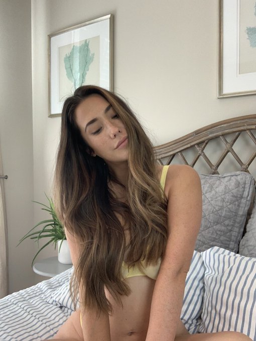 Who&rsquo;s going to be at my live show tomorrow night on only fans? https://t.co/ibSPD0K6LH https://t.co/<a href="/tag/toooldfortiktok"class="tags"><span>#toooldfortiktok</span></a><a href="/tag/ringlightchallenge"class="tags"><span>#ringlightchallenge</span></a>