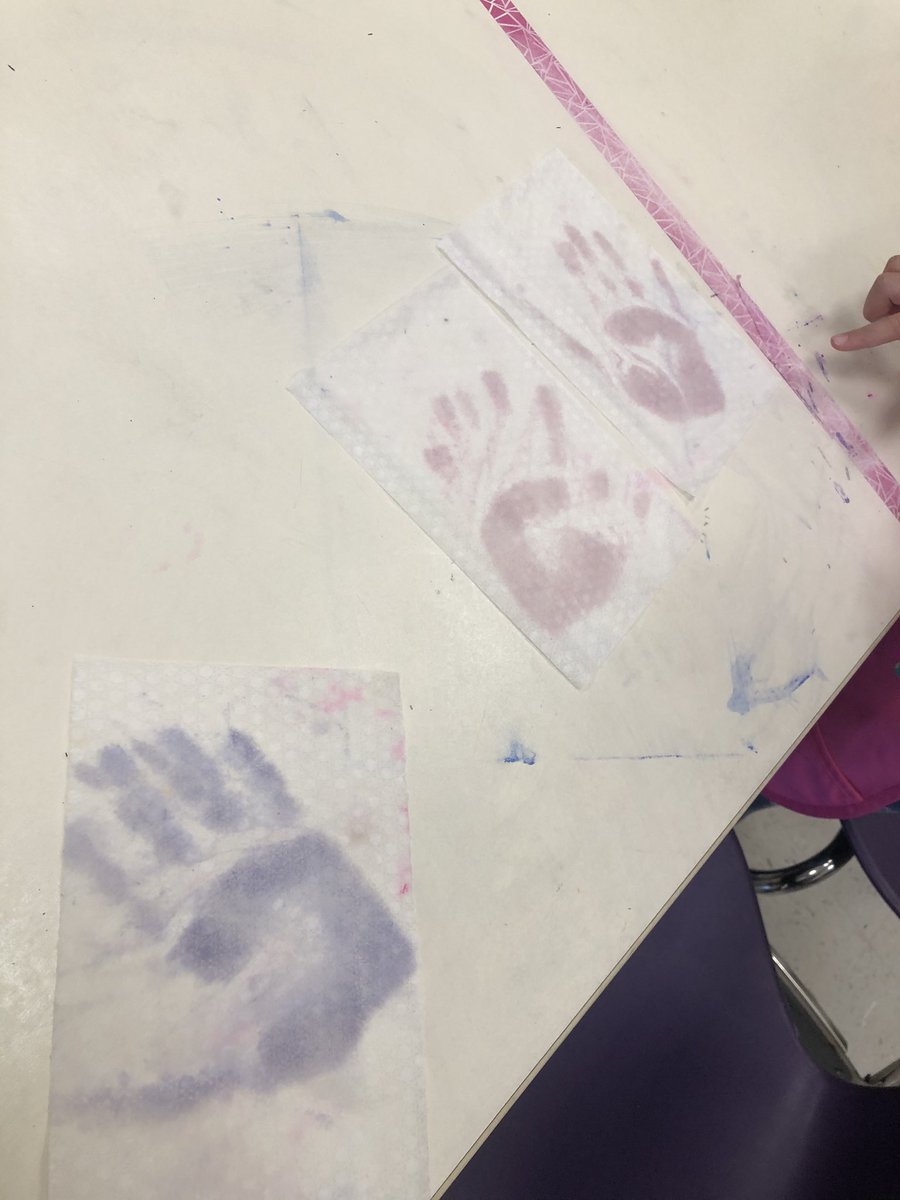 I had a great time getting to know more about the sweet artists in Ms. Taylor’s 3rd grade today as they enjoyed free time (and exploration through cleaning wipes) after their project was completed. #lovethispart