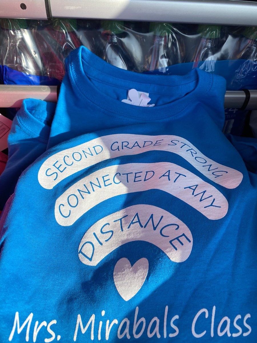 SparklesKind's tweet photo. #deliverywithasmile #distancelearning2020 #myclass #secondgradestrong #tshirttuesday https://t.co/QRmJQWOupX