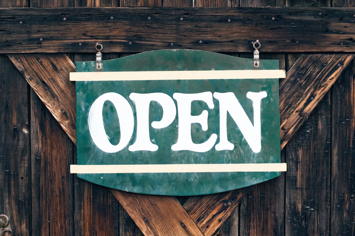 It’s on. @FinancialStudio is now accepting applications for its 4th class of #fintech innovators. Program alumni have raised nearly $60M in the last 18 months! Seed stage startups, let us help start your engines. Applications due 11/02. More here: finventurestudio.com/approach/