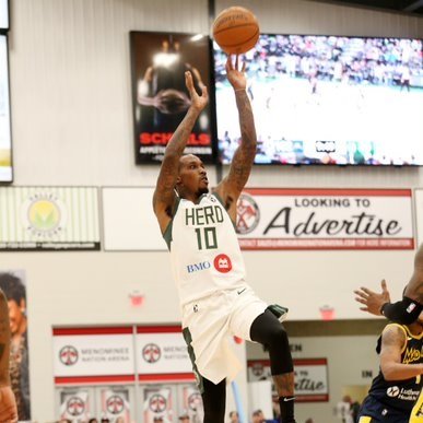 Happy Birthday to one of Wisconsin\s favorite shooters, Brandon Jennings!    