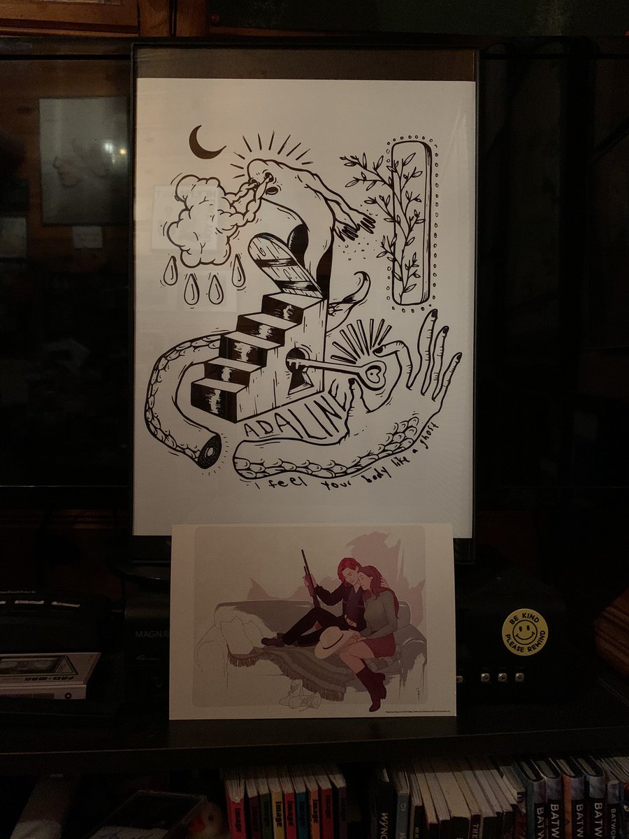 all_daddys's tweet photo. @adalinemusic @earpcursecon Here’s a better picture of it!! It’s gorgeous! 😍 https://t.co/1ccJ1wjOKr
