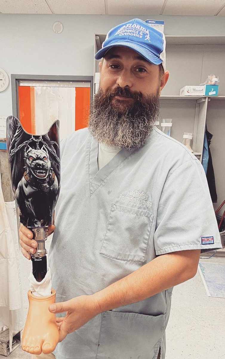 Midflpros's tweet photo. Our technician Adam from the #Ocala office showing another masterpiece ready to be delivered. Great Job! #amputees #lamination #prosthetics #Florida https://t.co/mxgaq20Adu