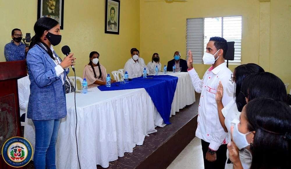 La mañana de éste miércoles quedó formalmente Posesionado como Director Provincial de la <a href="/JuventudRD/">Ministerio Juventud</a> el Joven Cristian Miguel Bort. 

El acto estuvo encabezado por la Gobernadora provincial Licda. Martina Pepén Santana y la Viceministra de la Juventud <a href="/noelizdejesus/">Noeliz De Jesus</a> 

<a href="/ktaverasd/">Kimberly Taveras</a>