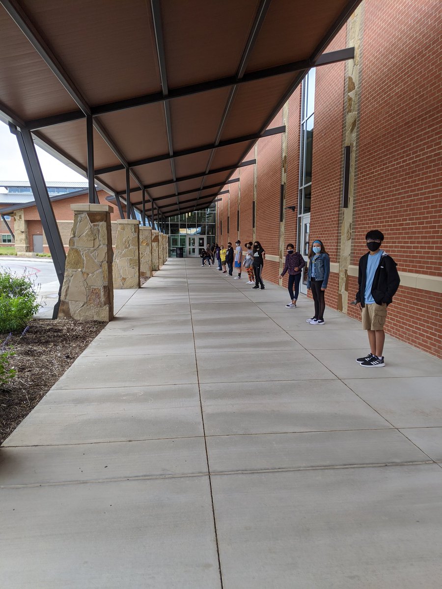 Getting a small taste of marching band today! AWESOME Ranger Regiment members in the making! <a href="/RangerRegiment/">Ranger Regiment</a> @EMSISDFineArts <a href="/MarineCreekMS/">Marine Creek Middle School, EMS ISD</a>