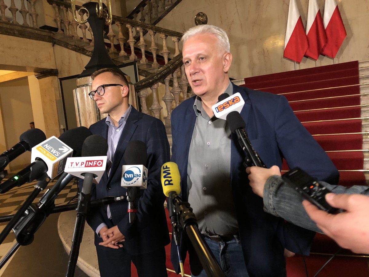 Polska przyjmie niemiecki model transformacji.Odchodzenie od węgla potrwa wiele lat. Do 2060-tak chcą związki, rząd do 2050. Mamy 10 lat rozbieżności. Może spotkamy się w połowie-mówi D.Kolorz <a href="/Solidarnosc_kat/">Solidarność Katowice</a>. Jutro dalszy ciąg rozmów. Protest trwa <a href="/RMF24pl/">Fakty RMF FM</a>