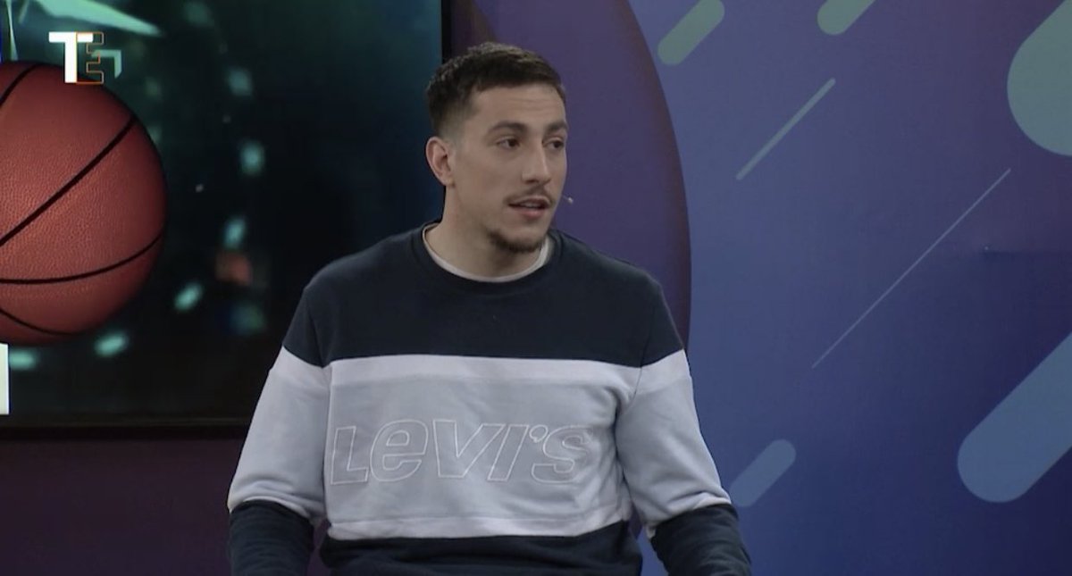 .<a href="/MauroZ_13/">Mauro Zubiaurre</a> en #TiempoExtraUy 
“Estoy muy contento con la posibilidad de emigrar a Brasil. Mi padre es de Río Grande Do Sul, no ocupo plaza de extranjero” <a href="/DIRECTVUy/">DIRECTV Uruguay</a>