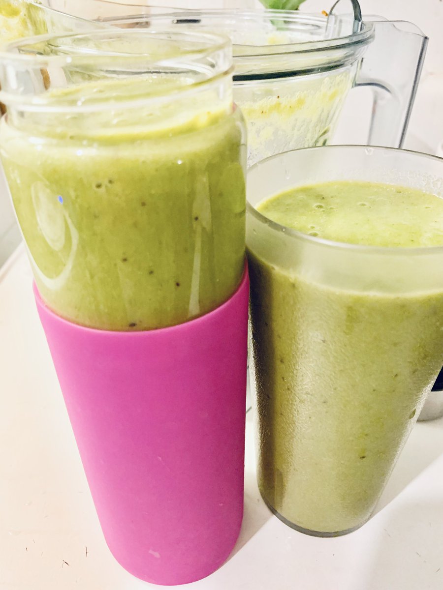 Clean_Pathway's tweet image. My delicious smoothie today: Kale, broccoli, cauliflower, plums, green apple, ginger, carrots. tumeric, flax seeds, walnuts, pears and coconut water 💕 #health #heathylifestyle #smoootoe #fruits #veggies #iintermitemtFasting #nutrition #healthy #food #delicious