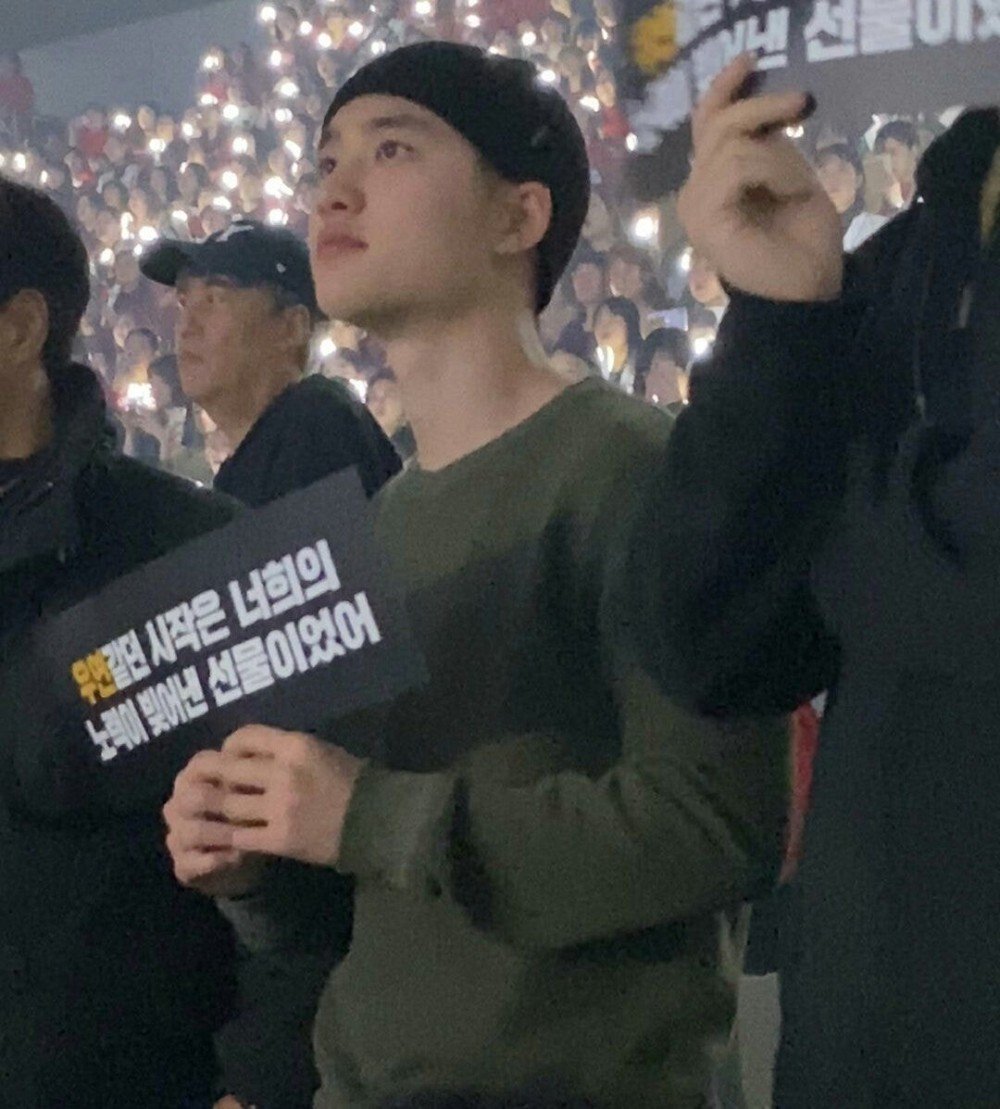 Minseok and Kyungsoo attended their concert despite being in the military.