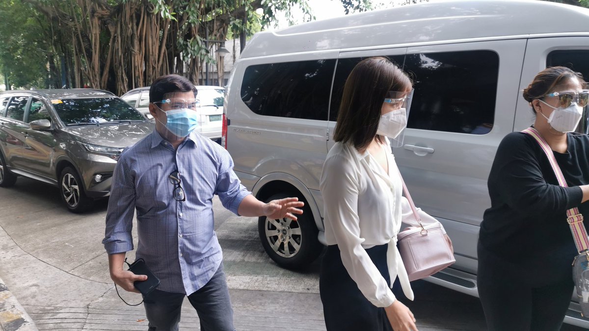 JUST IN: Actress Liza Soberano files formal criminal case against the netizen who made a 'rape remark'. Liza was accompanied by her manager Ogie Diaz and legal counsel. | via <a href="/mjfelipe/">MJ Felipe</a>