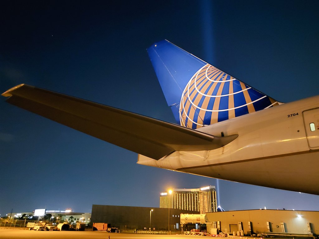 777 basking in Sin City lights @weareunited #beingunited #unitedtogether #flythefriendlyskies