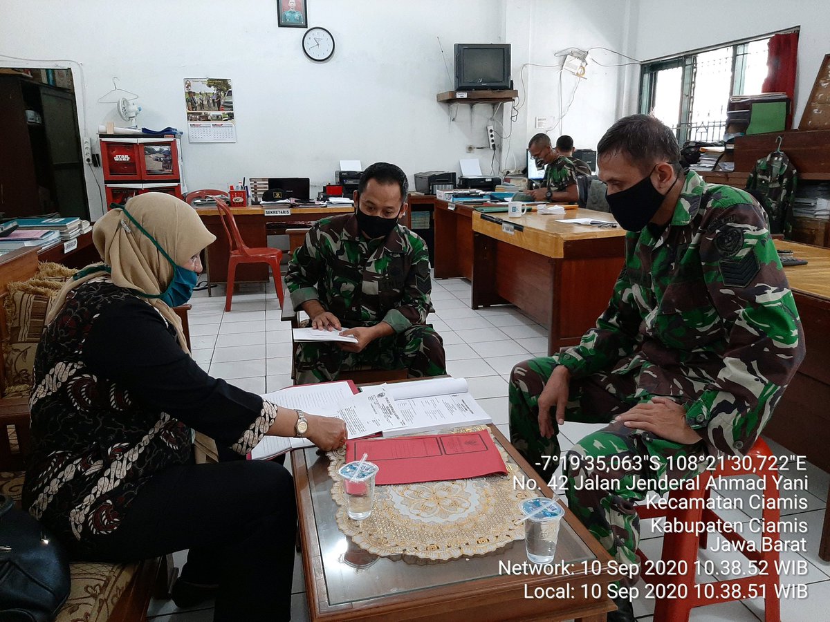 Syamsiarhasan's tweet photo. 10 September 2020
Dalam rangka peningkatan kelembagaan koperasi, bersama Pengurus Koperasi Primer Kartika Galuh Kab. Ciamis persiapan berkas berkas Perubahan Anggaran Dasar dan legalitas lainnya
@penyuluhkoperasi
@kemenkopukm
#KoperasiKeren
#ppkljawabarat
#ppklciamis https://t.co/BUrPPF5cIp