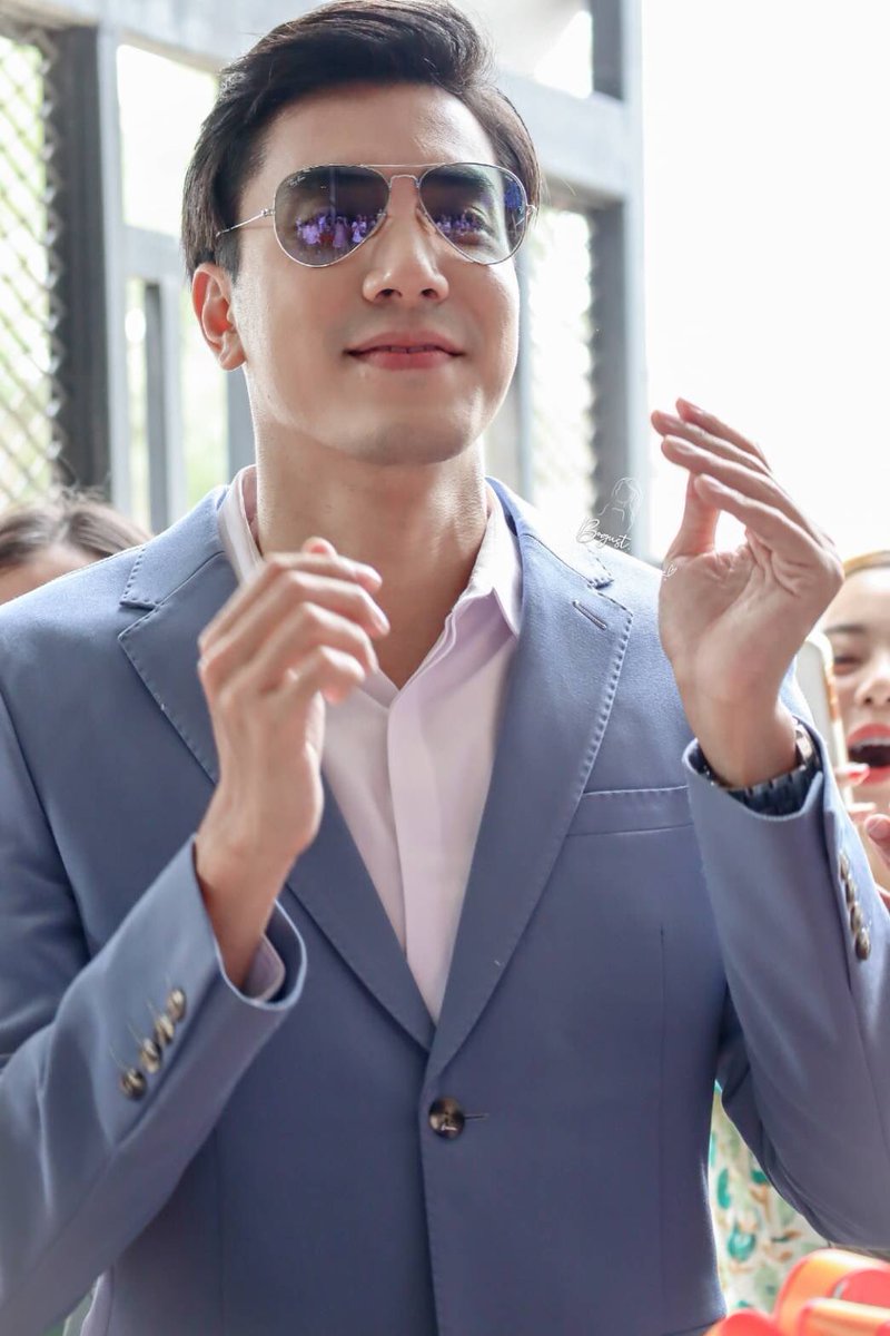 supportmaioom's tweet image. ดูแล้วดูอีกยิ่งดูว่าพี่ไม้ใส่แล้วหล่อ #MOteam ยิ่งมีความสุขคนให้ปลื้มคนรับมีความสุข HBD นะครับพี่ไม้หล่อรวยปังดังไปนานๆนะครับผม🎁🎂🎉
.

#ไม้วฤษฎิ์ #maiwarit #อุ้มอิษยา #oomeisaya