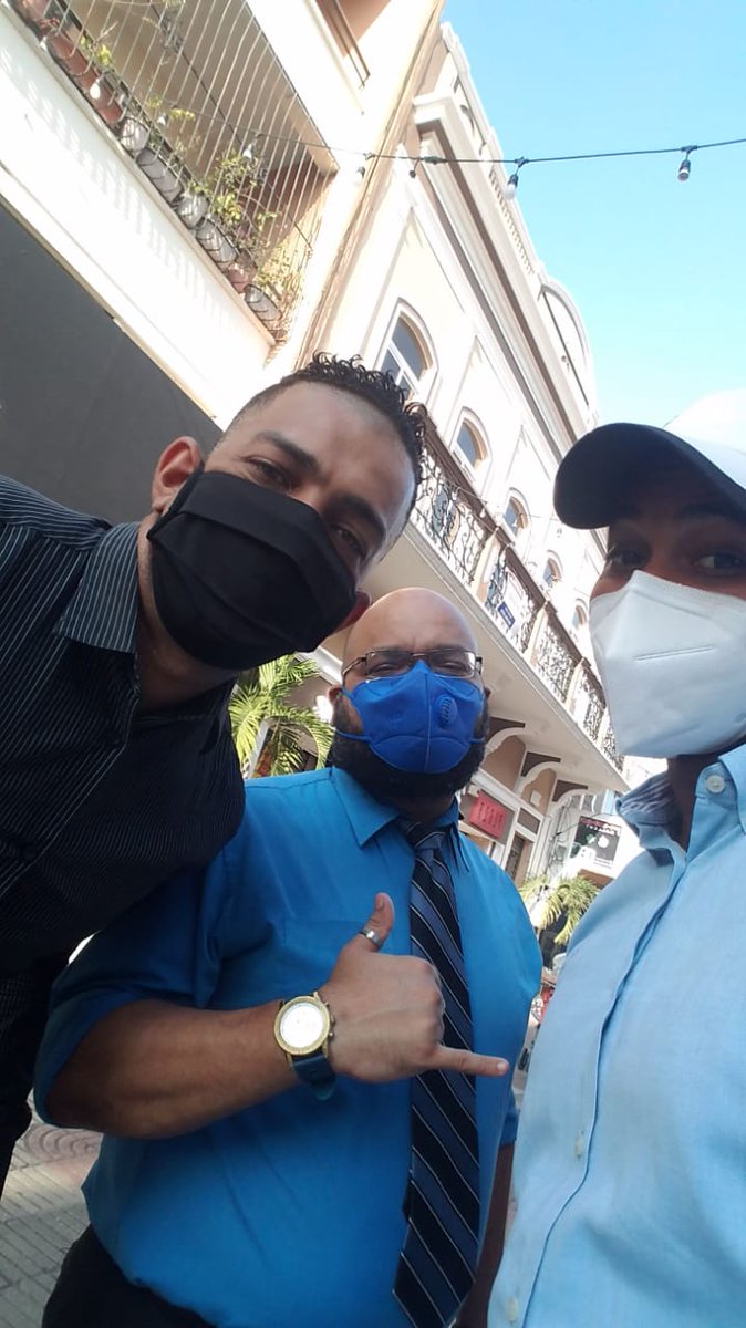 MarcoPerrotta12's tweet photo. #LatePost #TBT #CoffeeTime #ZoneandoAndo @PetrusColonial #AmigosHermanos @oscarvabre #MickeyNoTieneTwitter #GrandesHistorias #MalditoCovid #NosJuntamos #NosProtegemos https://t.co/dOg0umhWoW