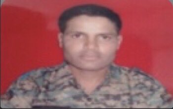 तेरा वैभव अमर रहे माँ, हम दिन चार रहें ना रहें।#बलिदानदिवस वीर मुकेश बुनकर।        दिनांक 18-09-12 को २०३ कोबरा ने गाँव जूरी राबदा, ज़िला चतरा (झारखंड) में श्री पी आर मिश्रा, उप कमा के नेतरत्व में नक्सल विरोधी अभियान लाँच किया।२०३ की टुकड़ी पूरी रात घने जंगलो से होते हुए जैसे ही