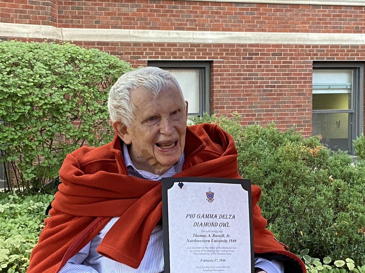 Being awarded a Diamond Owl Award from Phi Gamma Delta is a very rare occasion, but our Phi Chapter at Northwestern University's own Thomas A. Russell, Jr. (Northwestern 1949) recently received his award. Congratulations, Brother Russell, on your 75th initiation anniversary!